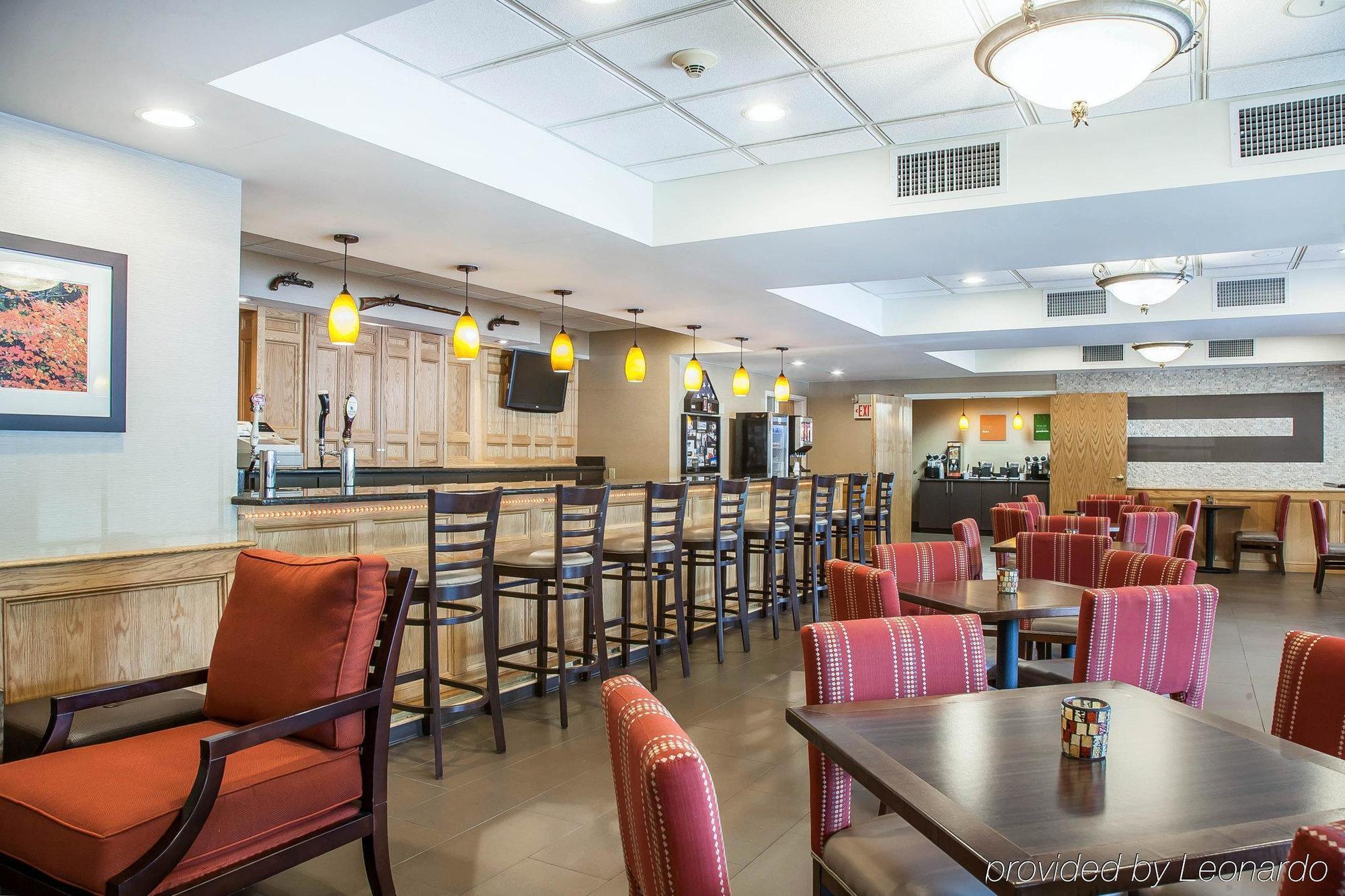 Comfort Inn & Suites Sturbridge-Brimfield Eksteriør bilde
