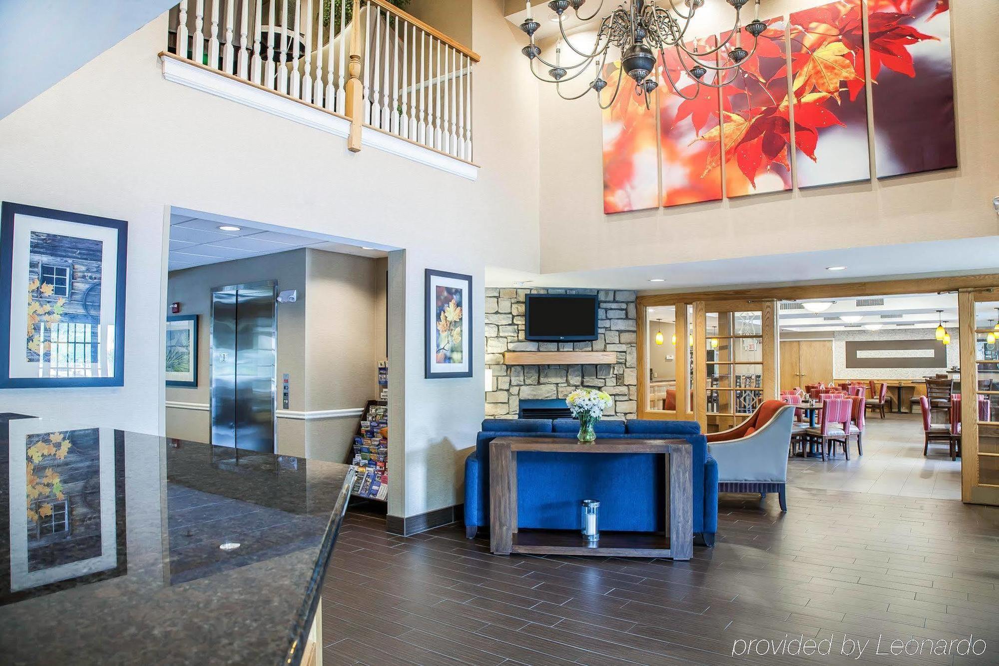 Comfort Inn & Suites Sturbridge-Brimfield Eksteriør bilde