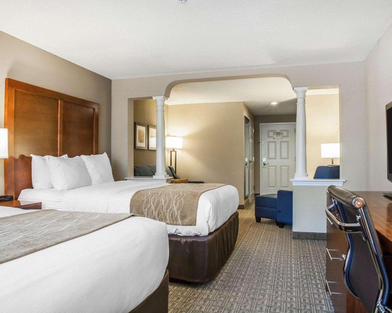 Comfort Inn & Suites Sturbridge-Brimfield Eksteriør bilde