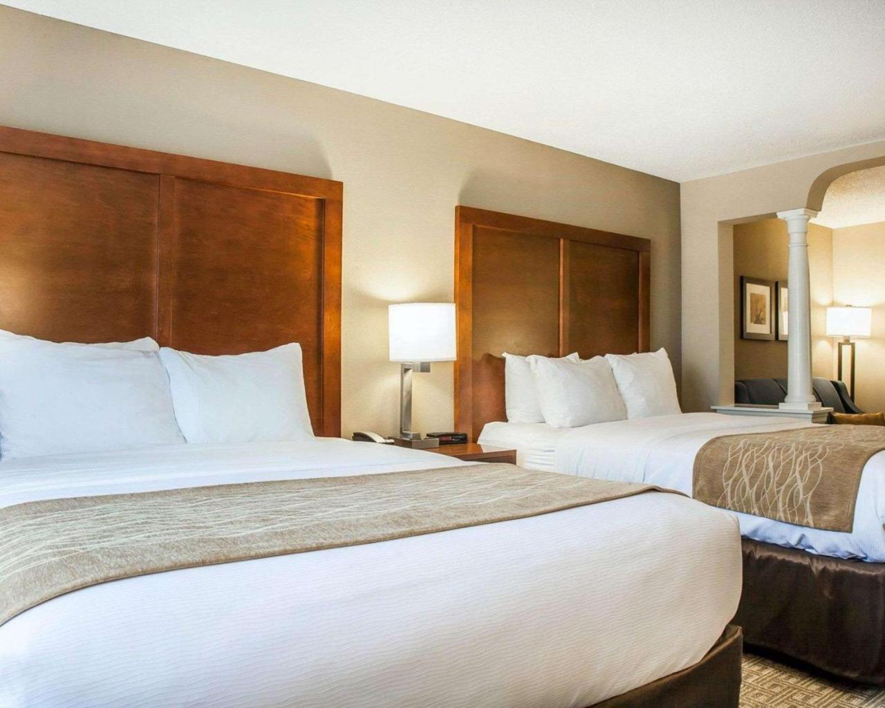 Comfort Inn & Suites Sturbridge-Brimfield Eksteriør bilde