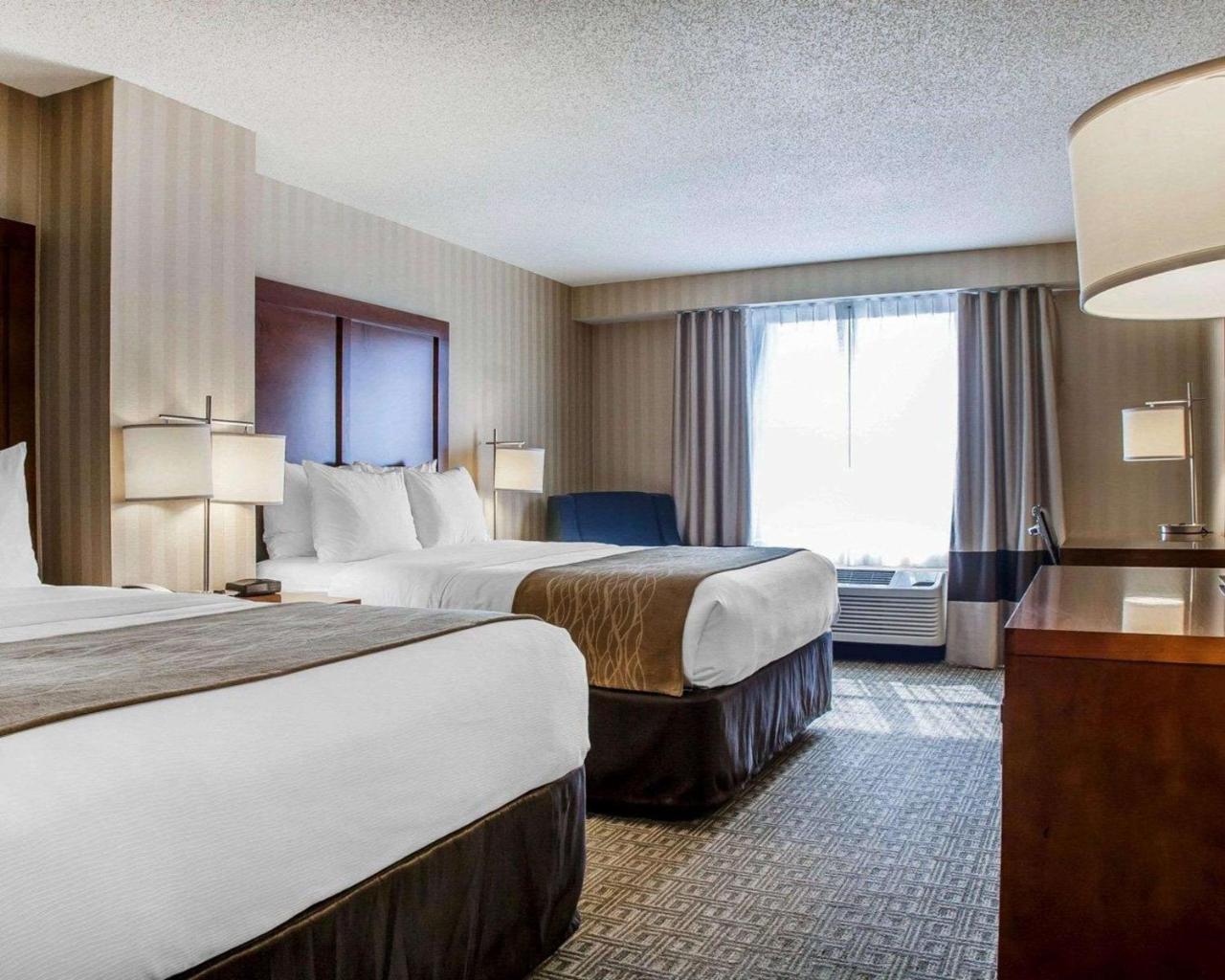 Comfort Inn & Suites Sturbridge-Brimfield Eksteriør bilde